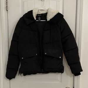 Anna Cai small Black Puffer Jacket with Shearling Collar